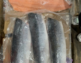 CÁ HỒI ATLANTIC FILLET  1/2 CON