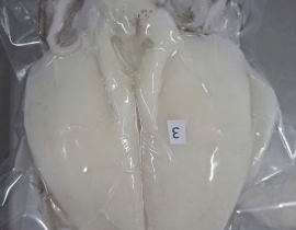 Mực lá 1 nắng 3 con/kg