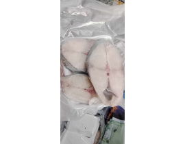 CÁ THU CẮT KHOANH PHẦN BỤNG